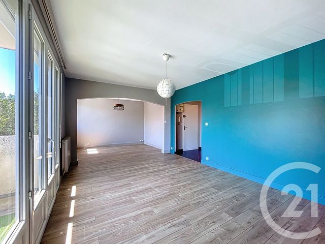 Appartement T3 &agrave; louer - 3 pi&egrave;ces - 73,25 m2 - Cholet - 49 - PAYS-DE-LOIRE