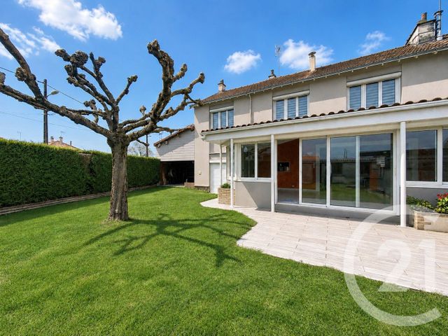 Maison &agrave; vendre - 7 pi&egrave;ces - 138 m2 - Le May Sur Evre - 49 - PAYS-DE-LOIRE