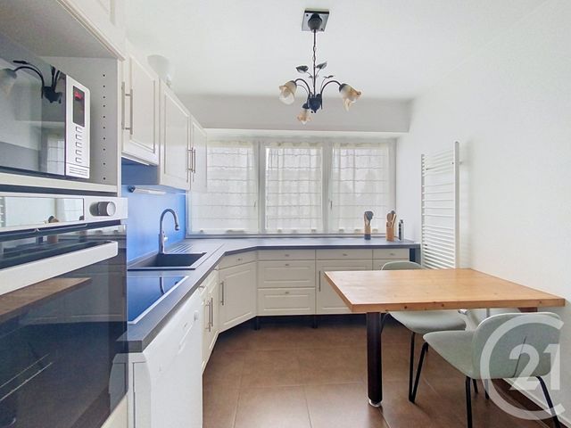 Appartement T3 &agrave; louer - 3 pi&egrave;ces - 65,88 m2 - Cholet - 49 - PAYS-DE-LOIRE