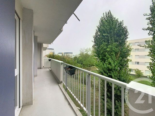 Appartement T3 &agrave; louer - 3 pi&egrave;ces - 65,88 m2 - Cholet - 49 - PAYS-DE-LOIRE