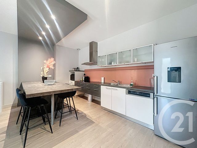 Appartement T3 &agrave; louer - 3 pi&egrave;ces - 73,40 m2 - Cholet - 49 - PAYS-DE-LOIRE