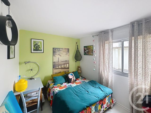 Appartement T4 à vendre - 4 pièces - 76,88 m2 - Bordeaux - 33 - AQUITAINE