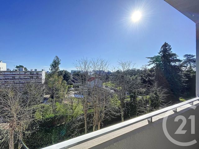 Appartement T4 à vendre - 4 pièces - 73,12 m2 - Bordeaux - 33 - AQUITAINE