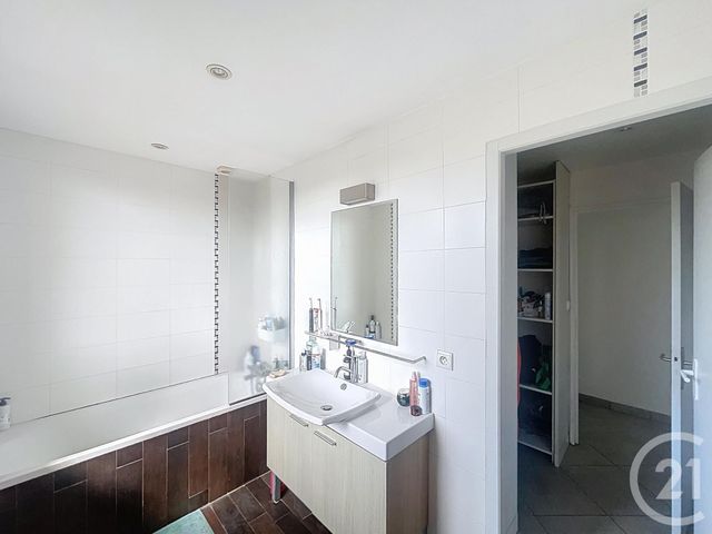 Appartement T4 à vendre - 4 pièces - 80,44 m2 - Bordeaux - 33 - AQUITAINE