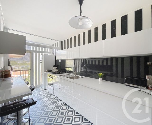 Appartement T5 &agrave; vendre - 5 pi&egrave;ces - 135 m2 - Bordeaux - 33 - AQUITAINE