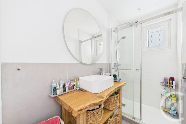 Appartement T3 à vendre - 3 pièces - 58,20 m2 - Bordeaux - 33 - AQUITAINE