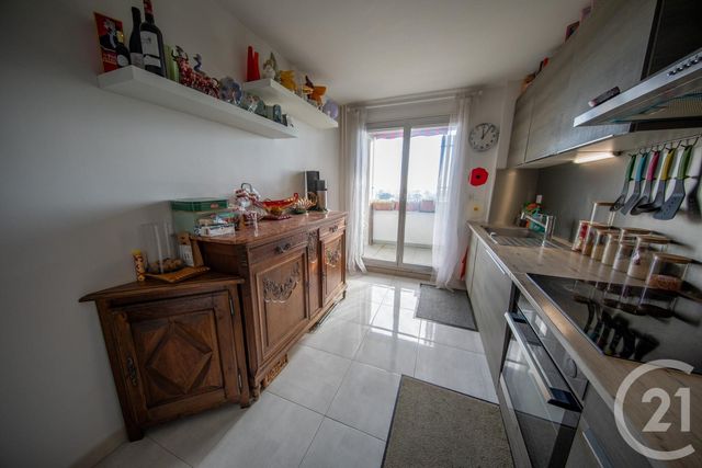 Appartement à vendre - 3 pièces - 74,53 m2 - Bordeaux - 33 - AQUITAINE