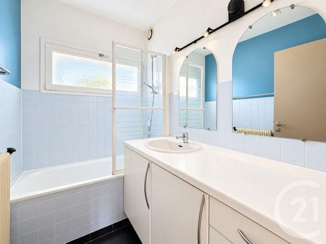 Appartement T4 &agrave; vendre - 4 pi&egrave;ces - 75,42 m2 - Bordeaux - 33 - AQUITAINE