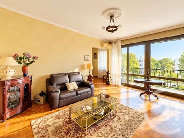 Appartement 4 pièces 101 m² · à Bordeaux · 100,6 m² · 328 000 €