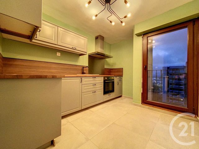 Appartement F3 à louer - 3 pièces - 70,86 m2 - Epernay - 51 - CHAMPAGNE-ARDENNE