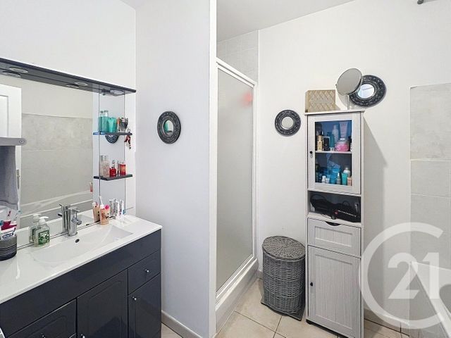 Appartement F4 à louer - 4 pièces - 120 m2 - Morangis - 51 - CHAMPAGNE-ARDENNE