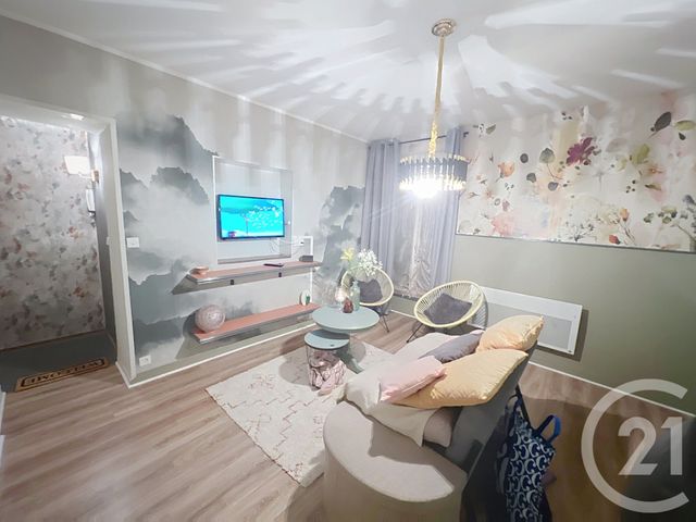 Appartement F2 à louer - 2 pièces - 49,38 m2 - Epernay - 51 - CHAMPAGNE-ARDENNE