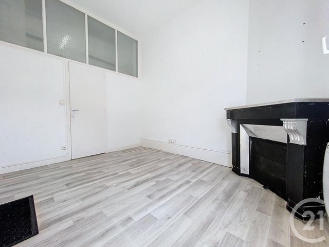 Local commercial à louer - 13.4 m2 - 51 - Marne