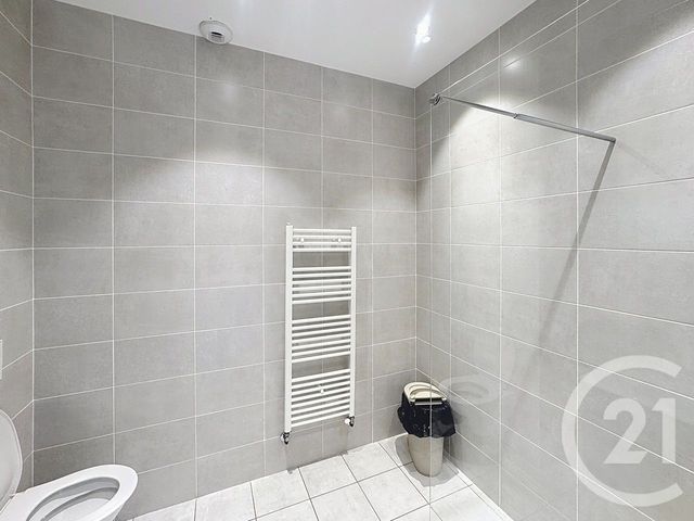 Maison &agrave; louer - 4 pi&egrave;ces - 76,97 m2 - Epernay - 51 - CHAMPAGNE-ARDENNE