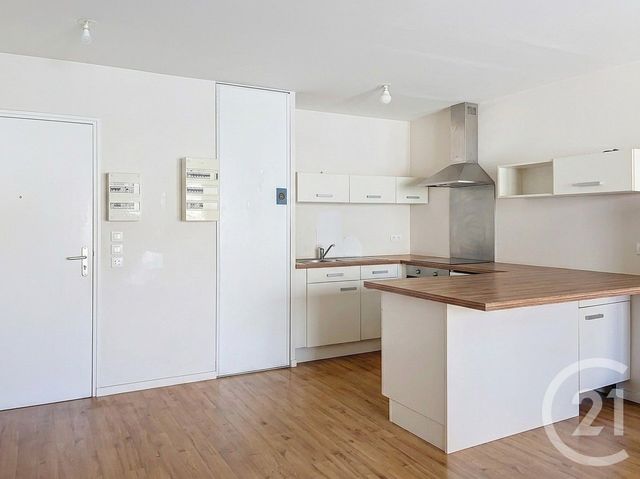 Appartement &agrave; vendre - 2 pi&egrave;ces - 54,65 m2 - Epernay - 51 - CHAMPAGNE-ARDENNE