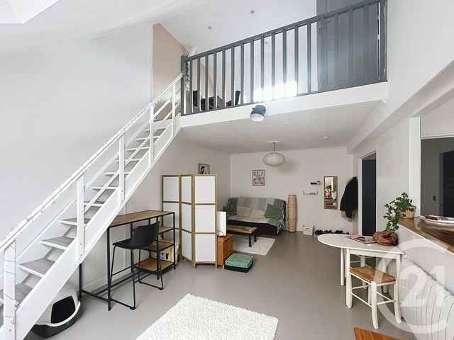 Appartement &agrave; louer - 3 pi&egrave;ces - 57,46 m2 - Epernay - 51 - CHAMPAGNE-ARDENNE