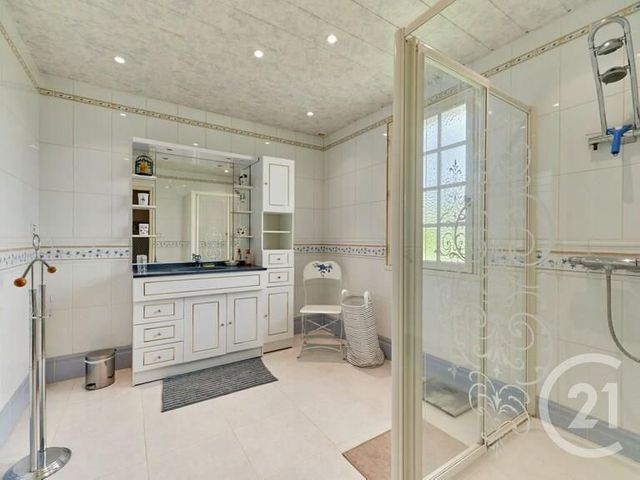 Maison &agrave; louer - 5 pi&egrave;ces - 134,30 m2 - La Riviere St Sauveur - 14 - BASSE-NORMANDIE