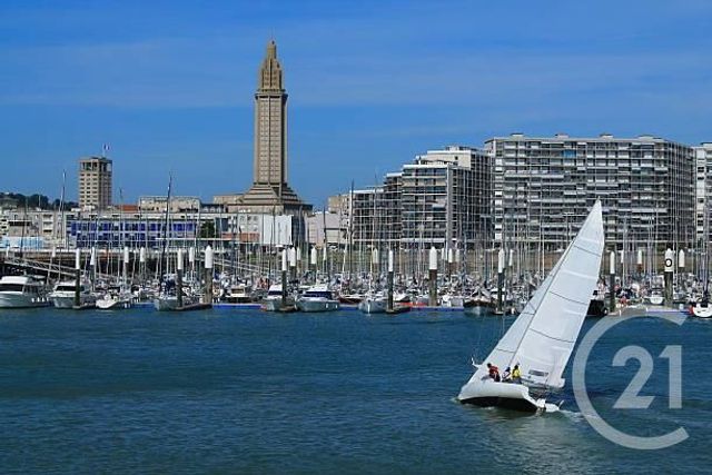 Parking à louer - 9 m2 - Le Havre - 76 - HAUTE-NORMANDIE