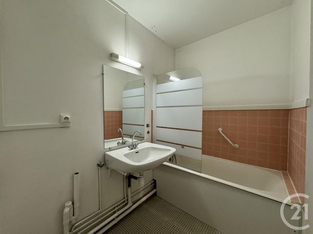 Appartement F2 à louer - 2 pièces - 49 m2 - Le Havre - 76 - HAUTE-NORMANDIE