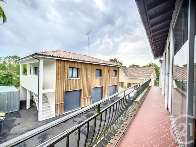 Appartement T5 &agrave; louer - 5 pi&egrave;ces - 162,01 m2 - Biganos - 33 - AQUITAINE