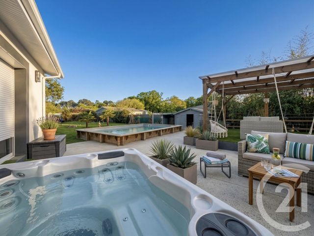 Maison &agrave; louer - 5 pi&egrave;ces - 140 m2 - Mios - 33 - AQUITAINE