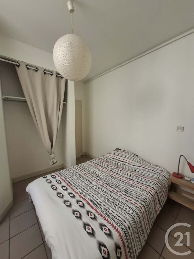 Appartement F2 &agrave; louer - 2 pi&egrave;ces - 41,01 m2 - Bordeaux - 33 - AQUITAINE