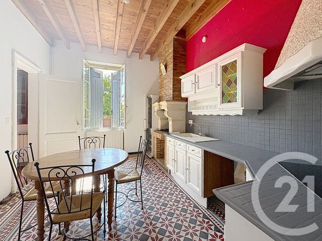 Appartement F3 &agrave; louer - 4 pi&egrave;ces - 81,26 m2 - Salles - 33 - AQUITAINE