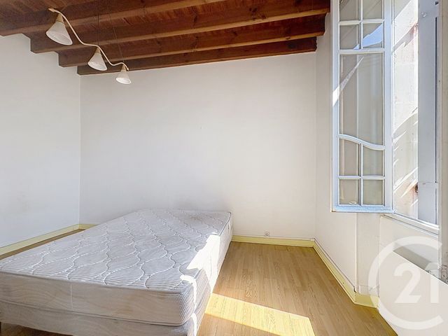 Appartement F3 &agrave; louer - 4 pi&egrave;ces - 81,26 m2 - Salles - 33 - AQUITAINE