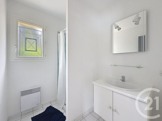 Maison &agrave; louer - 4 pi&egrave;ces - 131,68 m2 - Belin Beliet - 33 - AQUITAINE