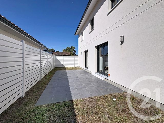 Maison &agrave; louer - 4 pi&egrave;ces - 77 m2 - La Teste De Buch - 33 - AQUITAINE