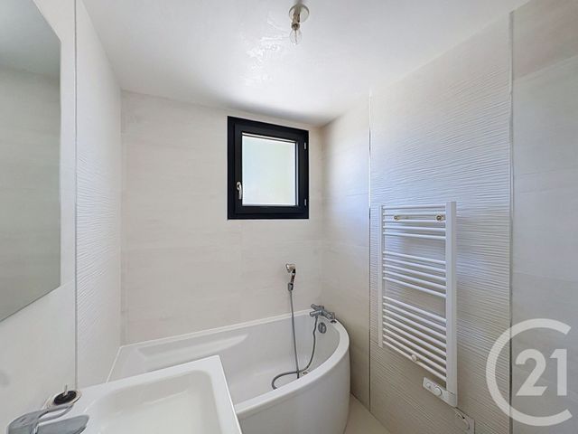 Maison &agrave; louer - 4 pi&egrave;ces - 77 m2 - La Teste De Buch - 33 - AQUITAINE