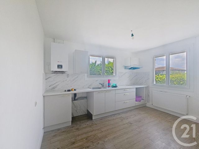 Maison &agrave; louer - 4 pi&egrave;ces - 81,40 m2 - Biganos - 33 - AQUITAINE