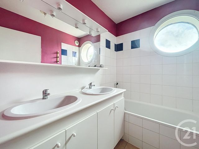 Appartement F3 &agrave; louer - 3 pi&egrave;ces - 60,39 m2 - Gujan Mestras - 33 - AQUITAINE