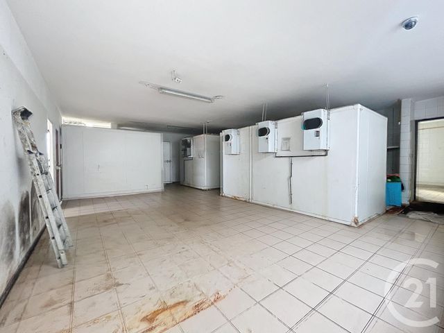 Local commercial à louer - 455.0 m2 - 33 - Gironde