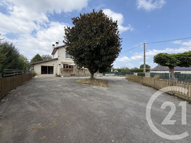 Maison &agrave; louer - 5 pi&egrave;ces - 159,65 m2 - La Barthe De Neste - 65 - MIDI-PYRENEES