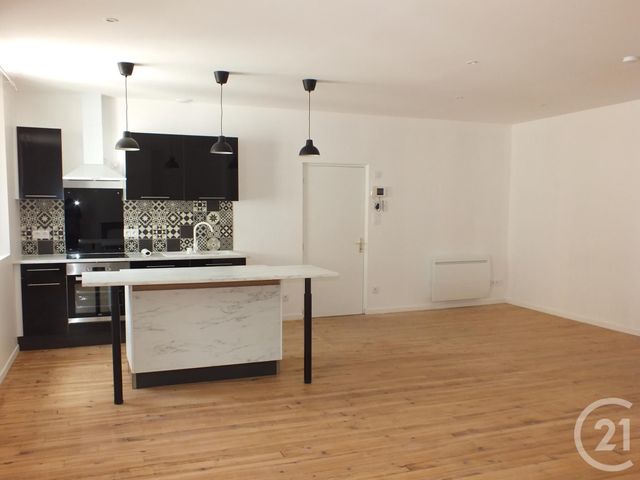 Appartement F3 &agrave; louer - 3 pi&egrave;ces - 91,40 m2 - Lannemezan - 65 - MIDI-PYRENEES