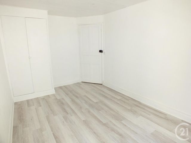 Appartement F3 &agrave; louer - 3 pi&egrave;ces - 91,40 m2 - Lannemezan - 65 - MIDI-PYRENEES