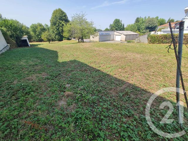 terrain - LANNEMEZAN - 65