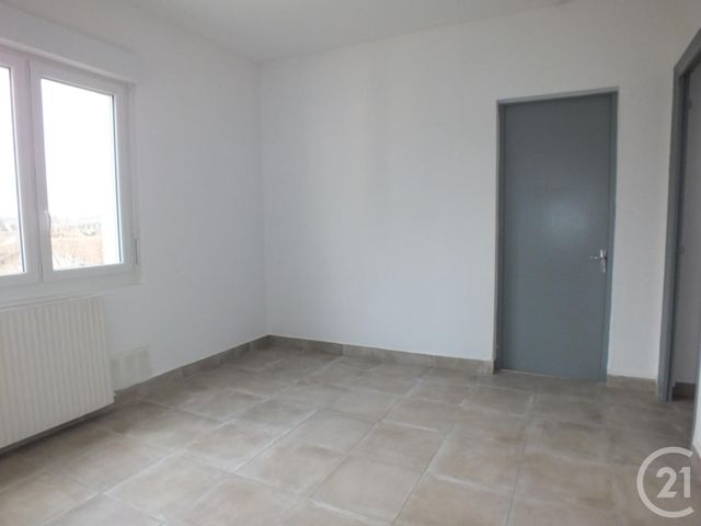 Appartement F3 &agrave; louer - 3 pi&egrave;ces - 79,91 m2 - Lannemezan - 65 - MIDI-PYRENEES