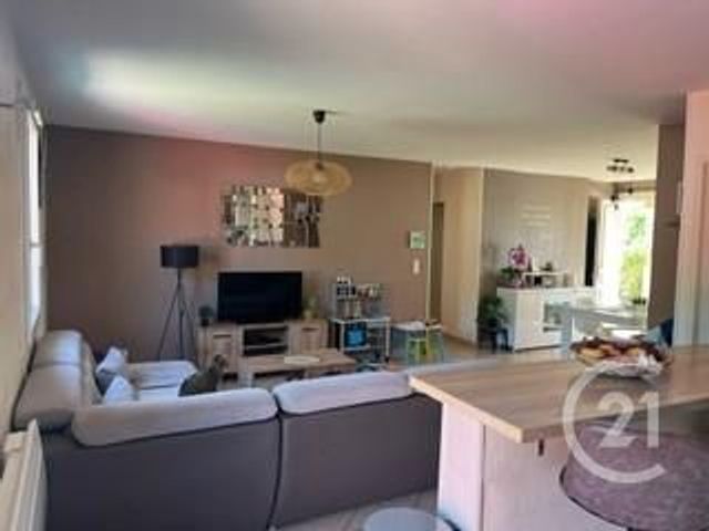 Maison &agrave; louer - 4 pi&egrave;ces - 79,79 m2 - Escala - 65 - MIDI-PYRENEES