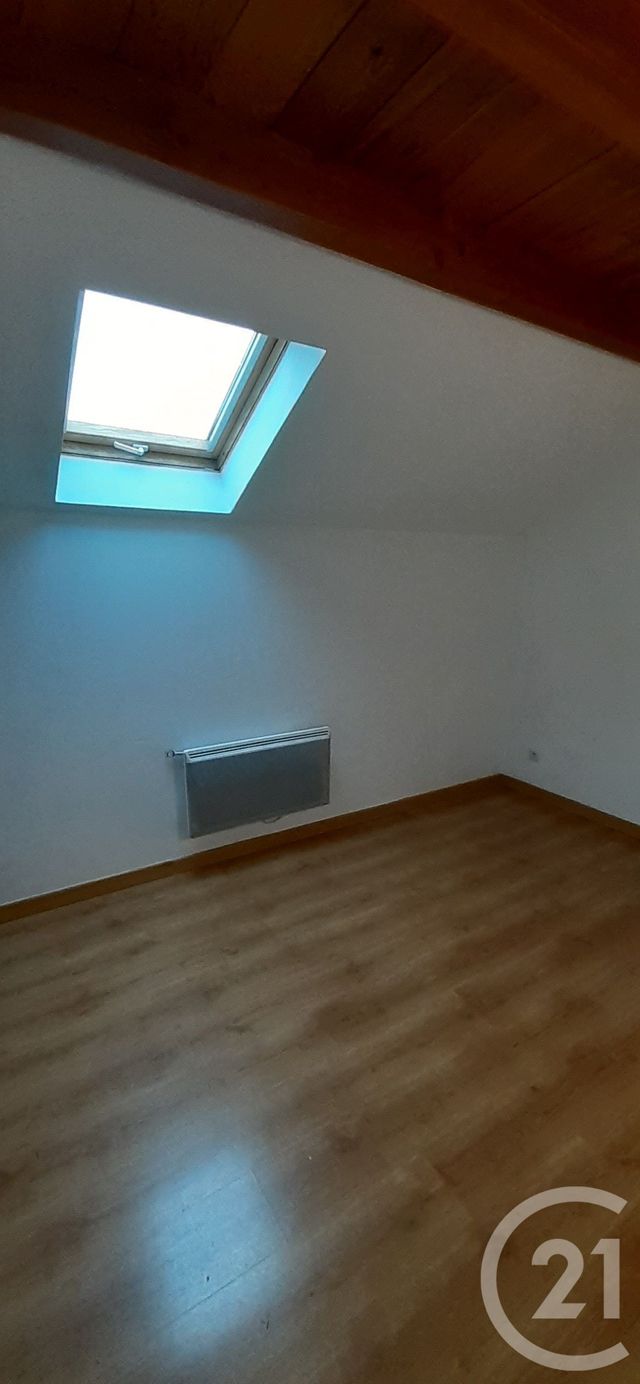 Appartement F4 &agrave; louer - 4 pi&egrave;ces - 76,08 m2 - Heches - 65 - MIDI-PYRENEES