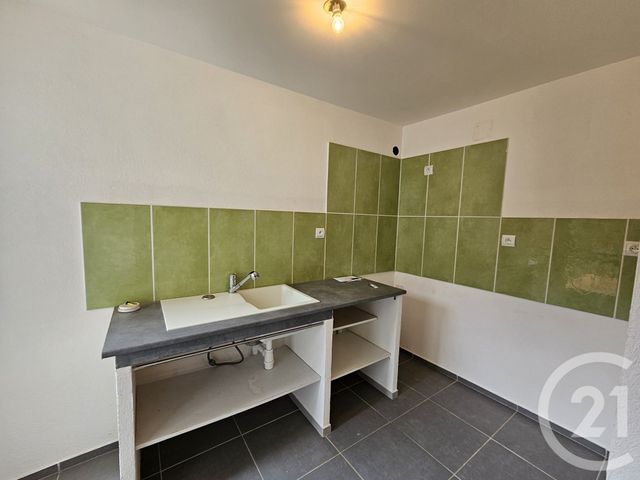 Appartement T3 &agrave; vendre - 4 pi&egrave;ces - 70,76 m2 - Capvern Les Bains - 65 - MIDI-PYRENEES