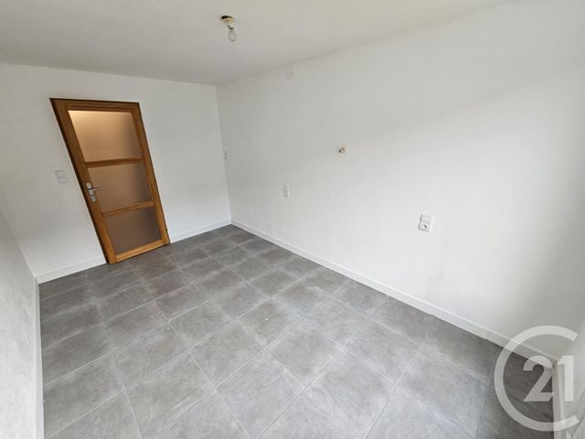 Appartement T3 &agrave; vendre - 4 pi&egrave;ces - 70,76 m2 - Capvern Les Bains - 65 - MIDI-PYRENEES