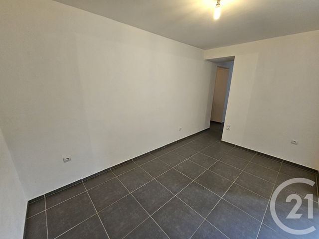 Appartement T3 &agrave; vendre - 4 pi&egrave;ces - 70,76 m2 - Capvern Les Bains - 65 - MIDI-PYRENEES