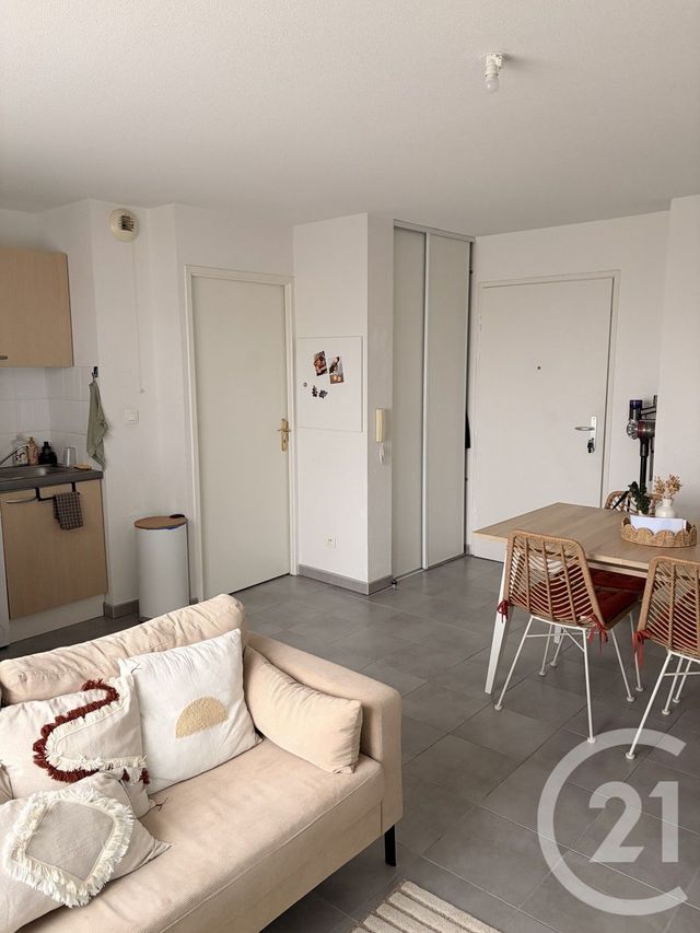 Appartement F2 &agrave; louer - 2 pi&egrave;ces - 37,25 m2 - Lannemezan - 65 - MIDI-PYRENEES