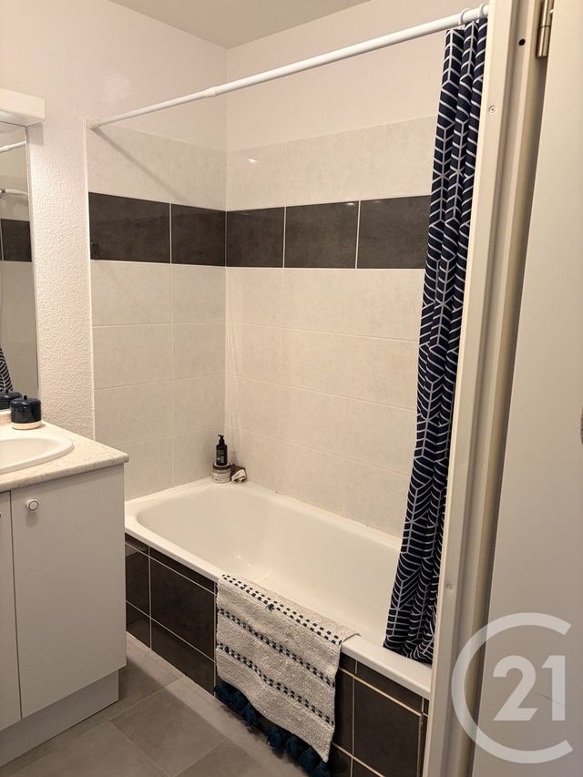 Appartement F2 &agrave; louer - 2 pi&egrave;ces - 37,25 m2 - Lannemezan - 65 - MIDI-PYRENEES