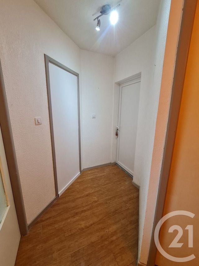 Appartement F2 &agrave; louer - 2 pi&egrave;ces - 59,05 m2 - Lannemezan - 65 - MIDI-PYRENEES