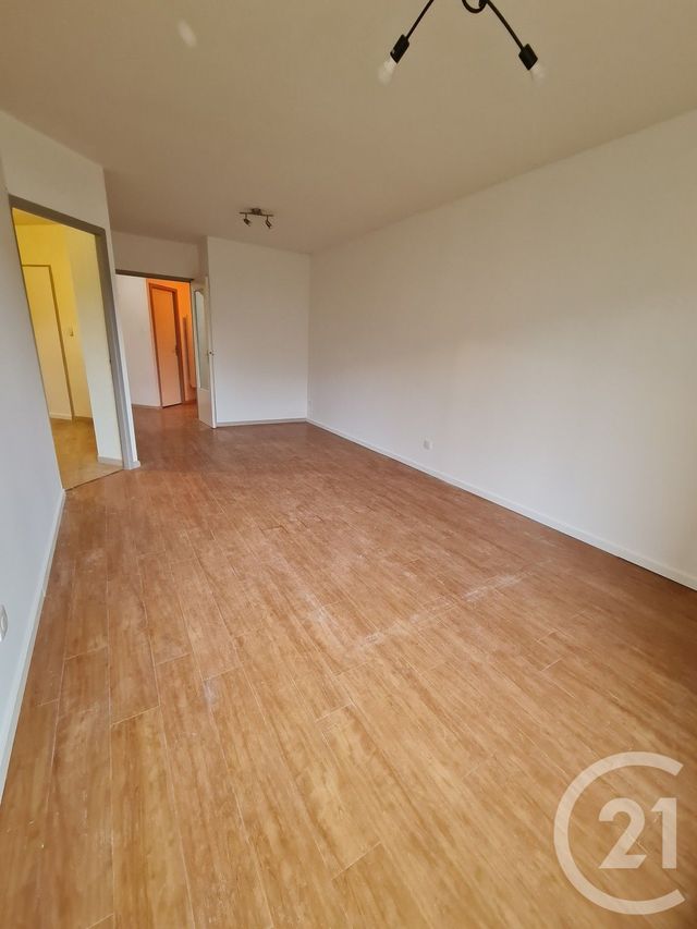Appartement F2 &agrave; louer - 2 pi&egrave;ces - 59,05 m2 - Lannemezan - 65 - MIDI-PYRENEES