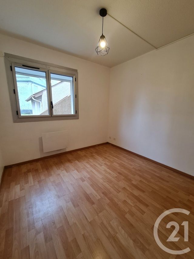 Appartement F2 &agrave; louer - 2 pi&egrave;ces - 59,05 m2 - Lannemezan - 65 - MIDI-PYRENEES