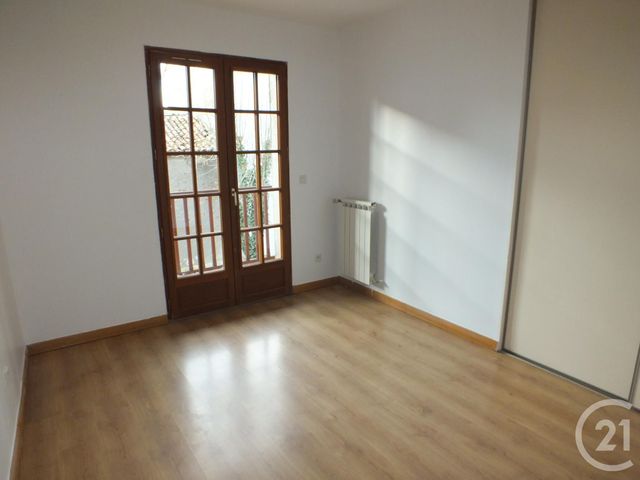 Appartement F3 &agrave; louer - 3 pi&egrave;ces - 86,48 m2 - Lannemezan - 65 - MIDI-PYRENEES